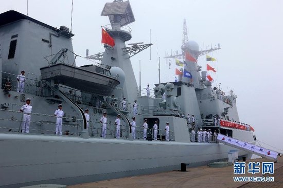 组图：中国派出7艘舰艇赴俄参加中俄联合军演