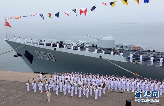 组图：中国派出7艘舰艇赴俄参加中俄联合军演